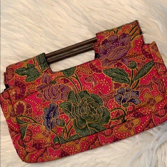 Floral Wooden Handle Clutch - Picture 5 of 6